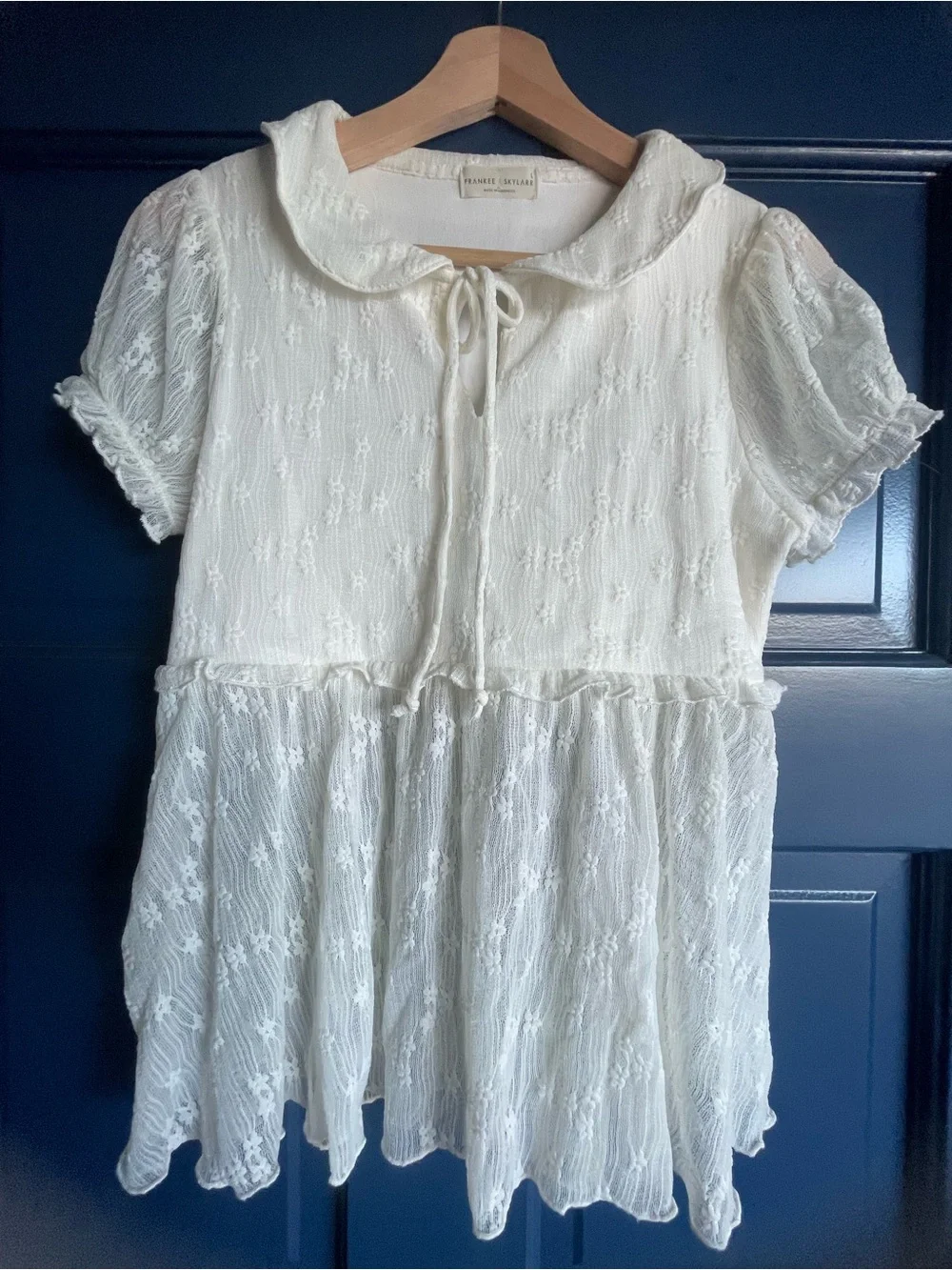 Frankee & Skylarr White Floral Lace Peplum Babydoll Top - Size Women’s/Juniors L